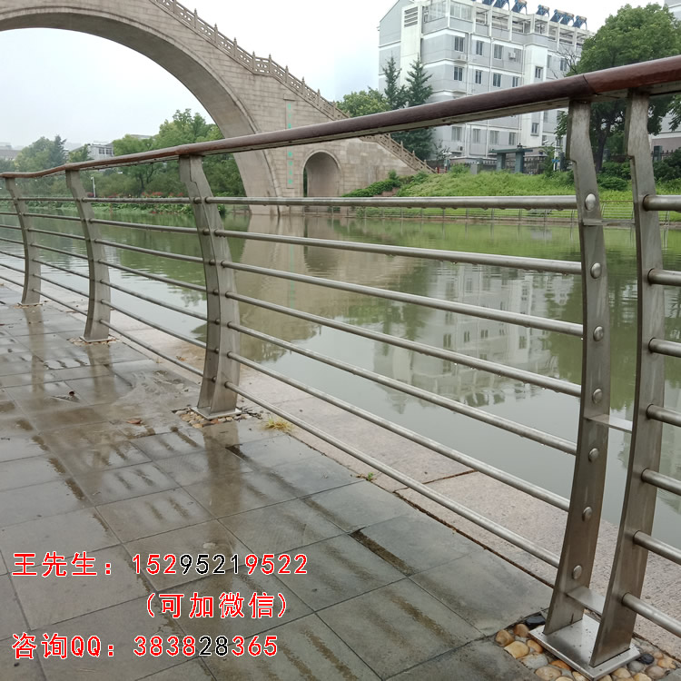 信步不锈钢拦河立柱用于泰州市凤凰河拦河栏杆图片/案例/展示