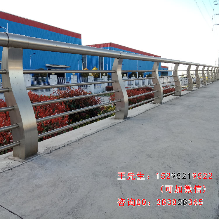 信步不锈钢立柱用于泰州再生资源大桥图片/案例/展示